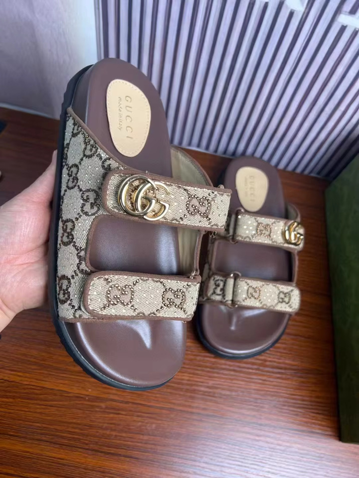 Gucci Blink Sandal