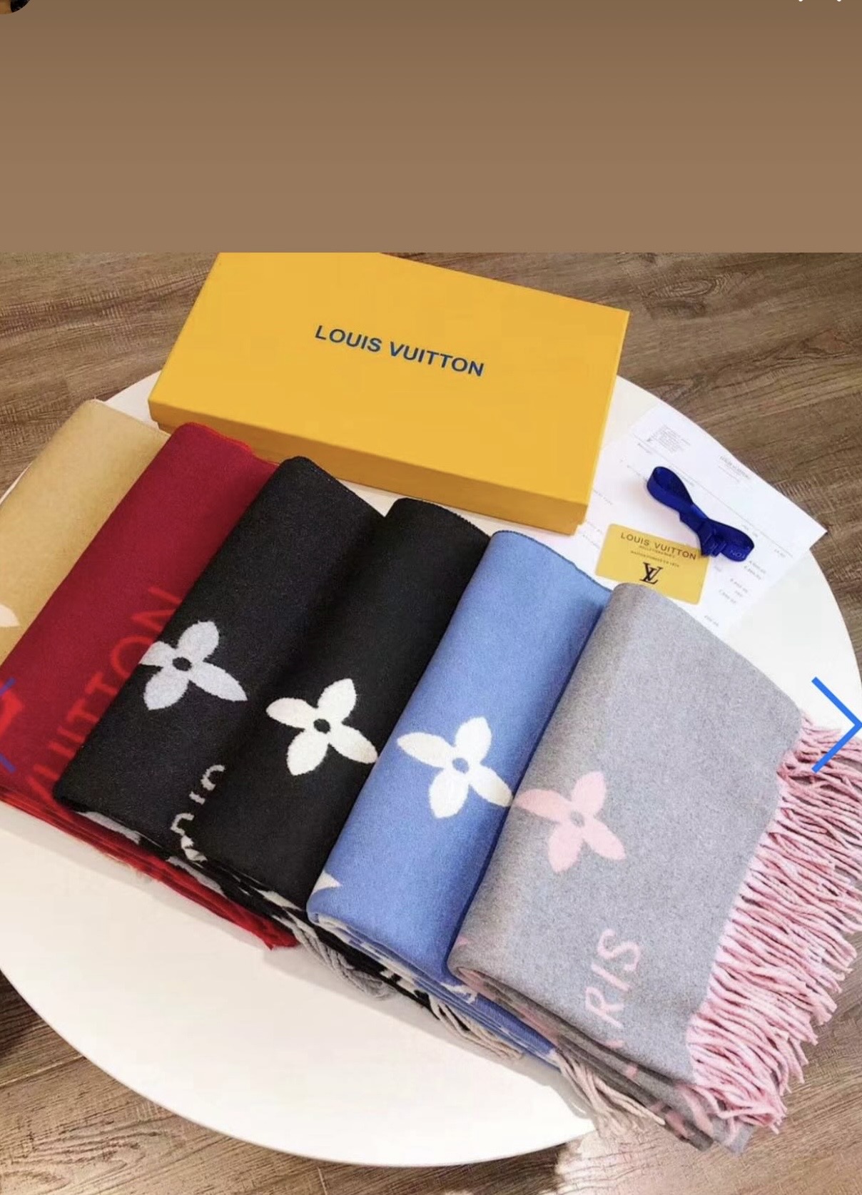 LV Scarf