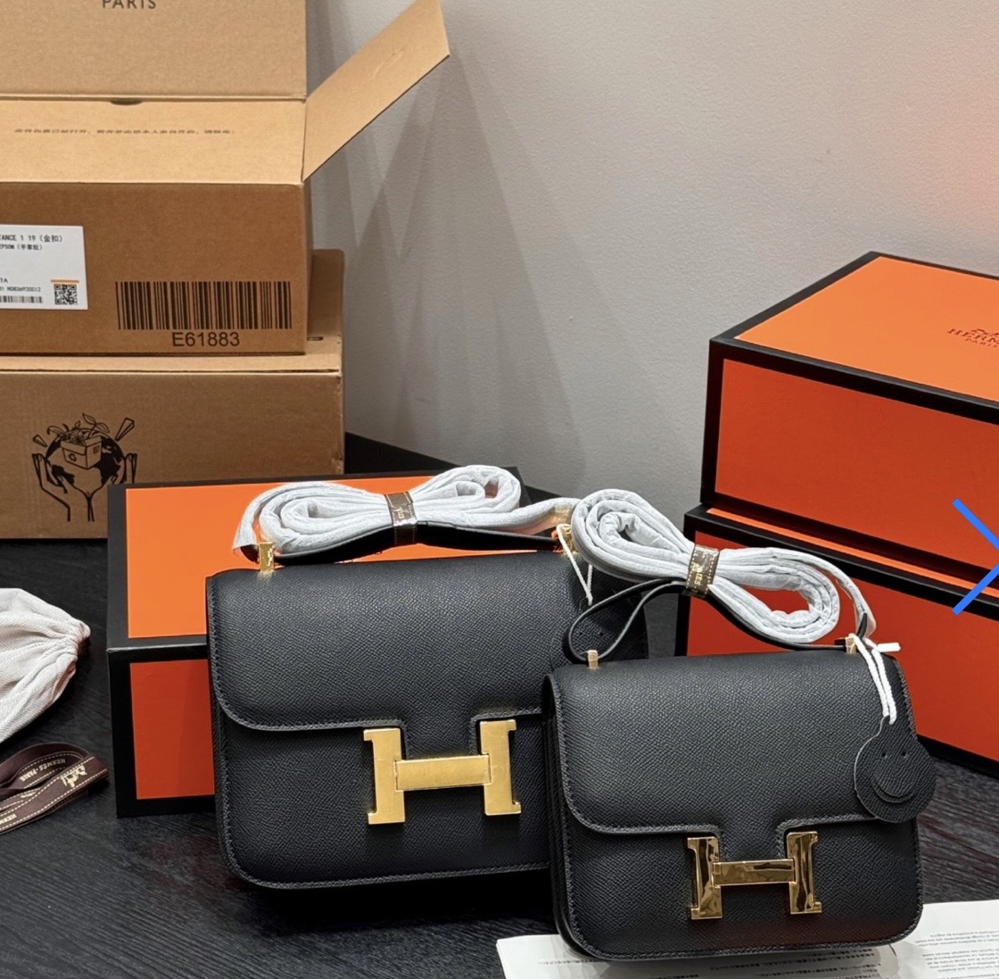 H Black Bag Size 26 Cm